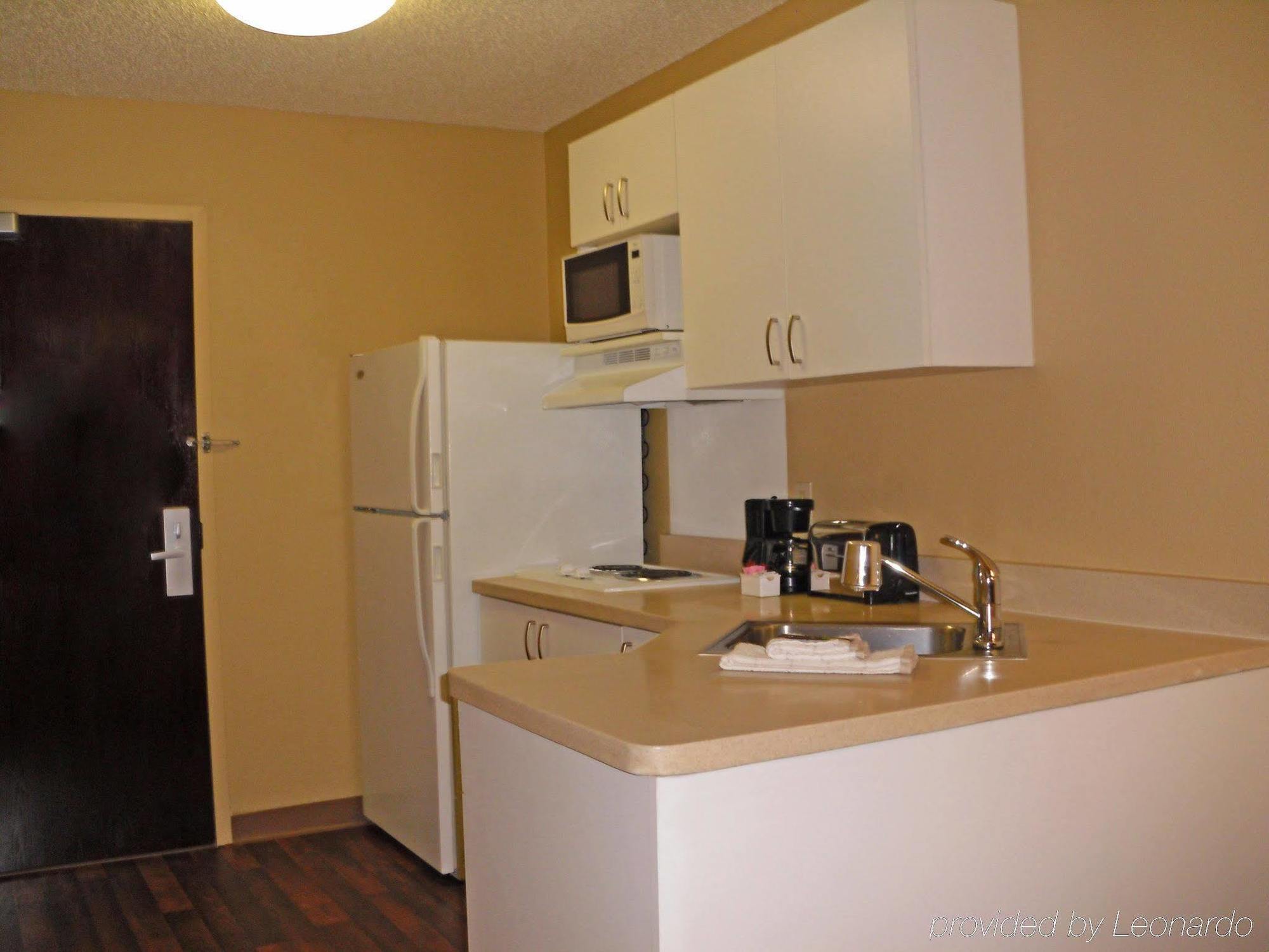 Extended Stay America Suites - Los Angeles - Northridge מראה חיצוני תמונה